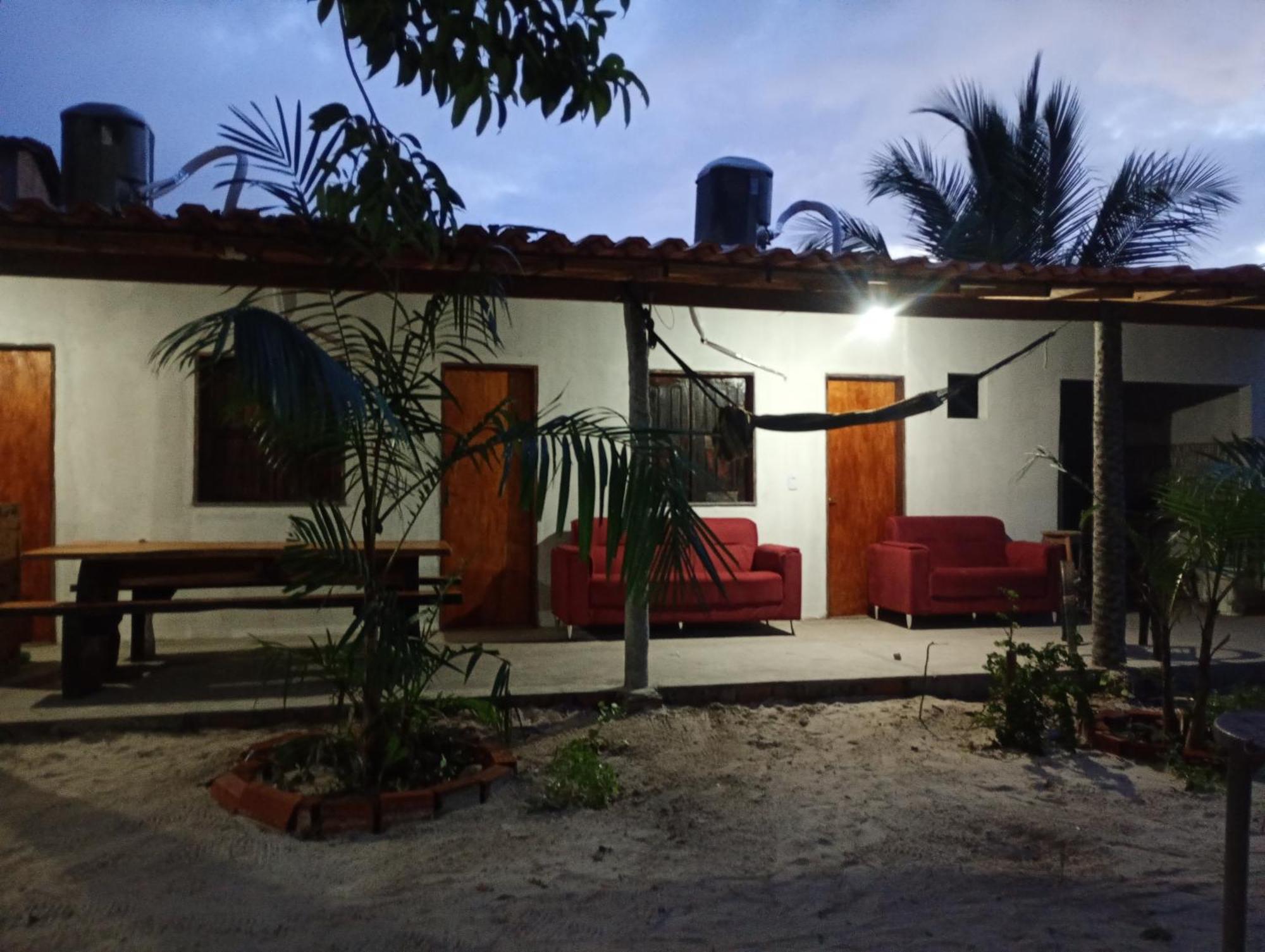 Hostel E Camping Na Rua Das Flores Santo Amaro do Maranhao Eksteriør billede