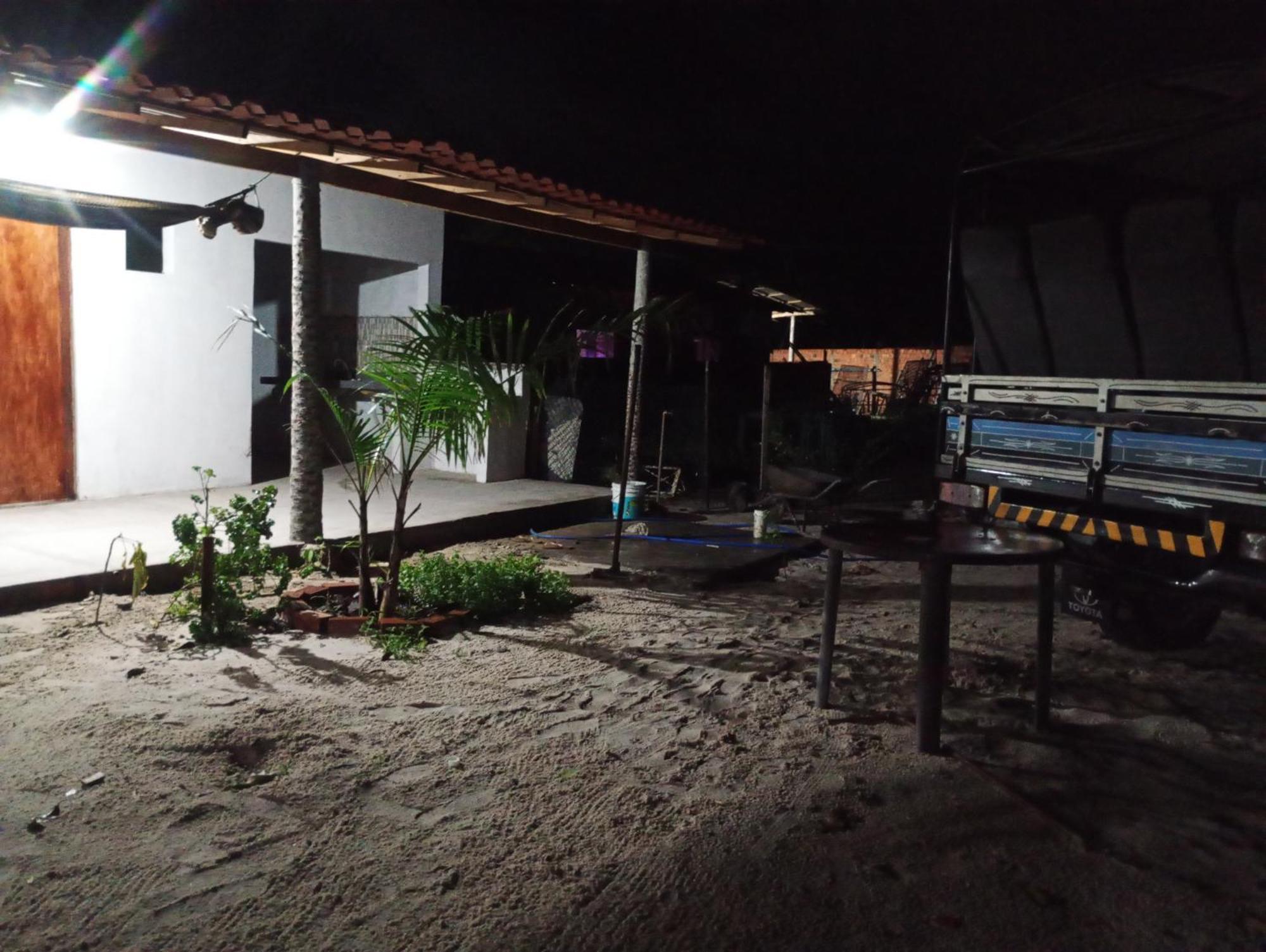 Hostel E Camping Na Rua Das Flores Santo Amaro do Maranhao Eksteriør billede