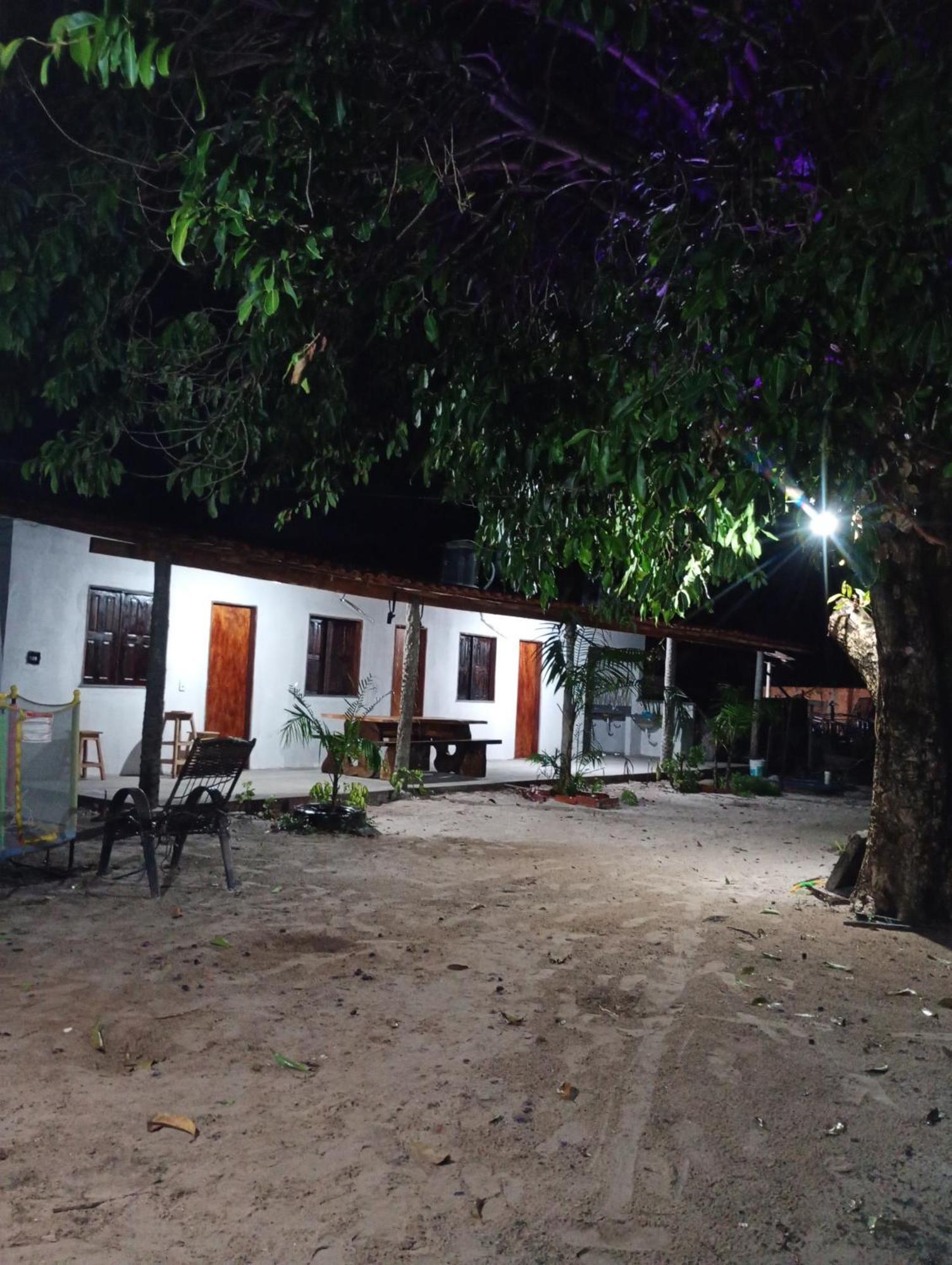 Hostel E Camping Na Rua Das Flores Santo Amaro do Maranhao Eksteriør billede