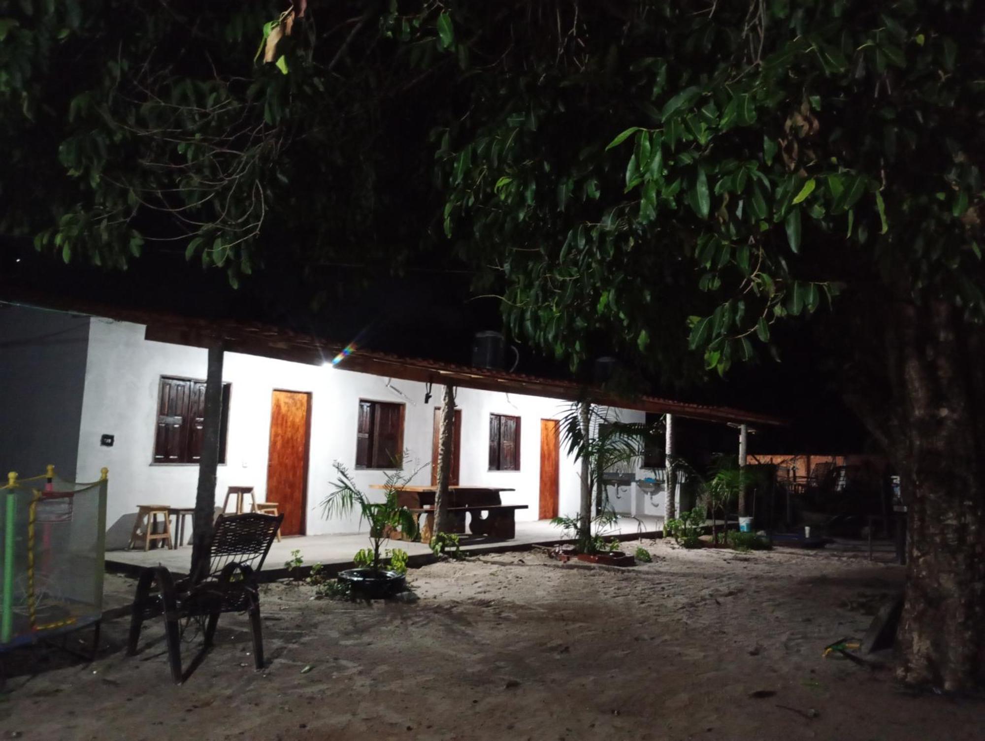 Hostel E Camping Na Rua Das Flores Santo Amaro do Maranhao Eksteriør billede