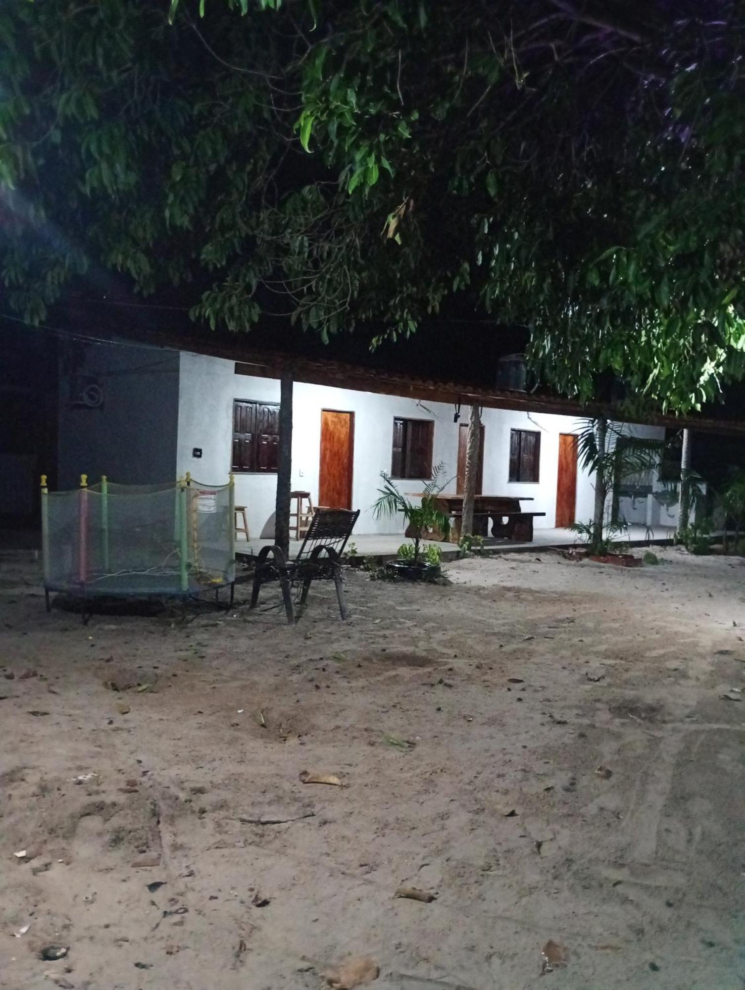 Hostel E Camping Na Rua Das Flores Santo Amaro do Maranhao Eksteriør billede