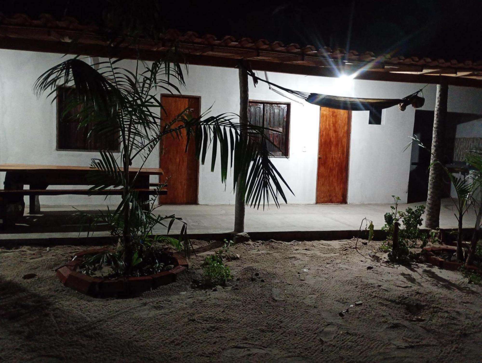 Hostel E Camping Na Rua Das Flores Santo Amaro do Maranhao Eksteriør billede
