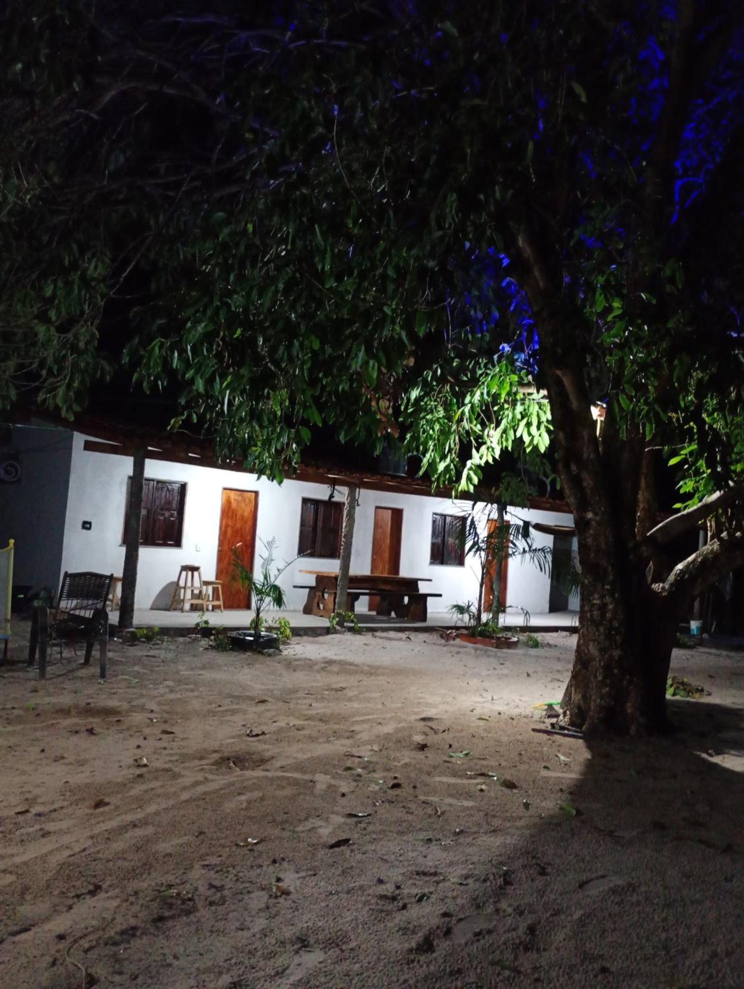 Hostel E Camping Na Rua Das Flores Santo Amaro do Maranhao Eksteriør billede