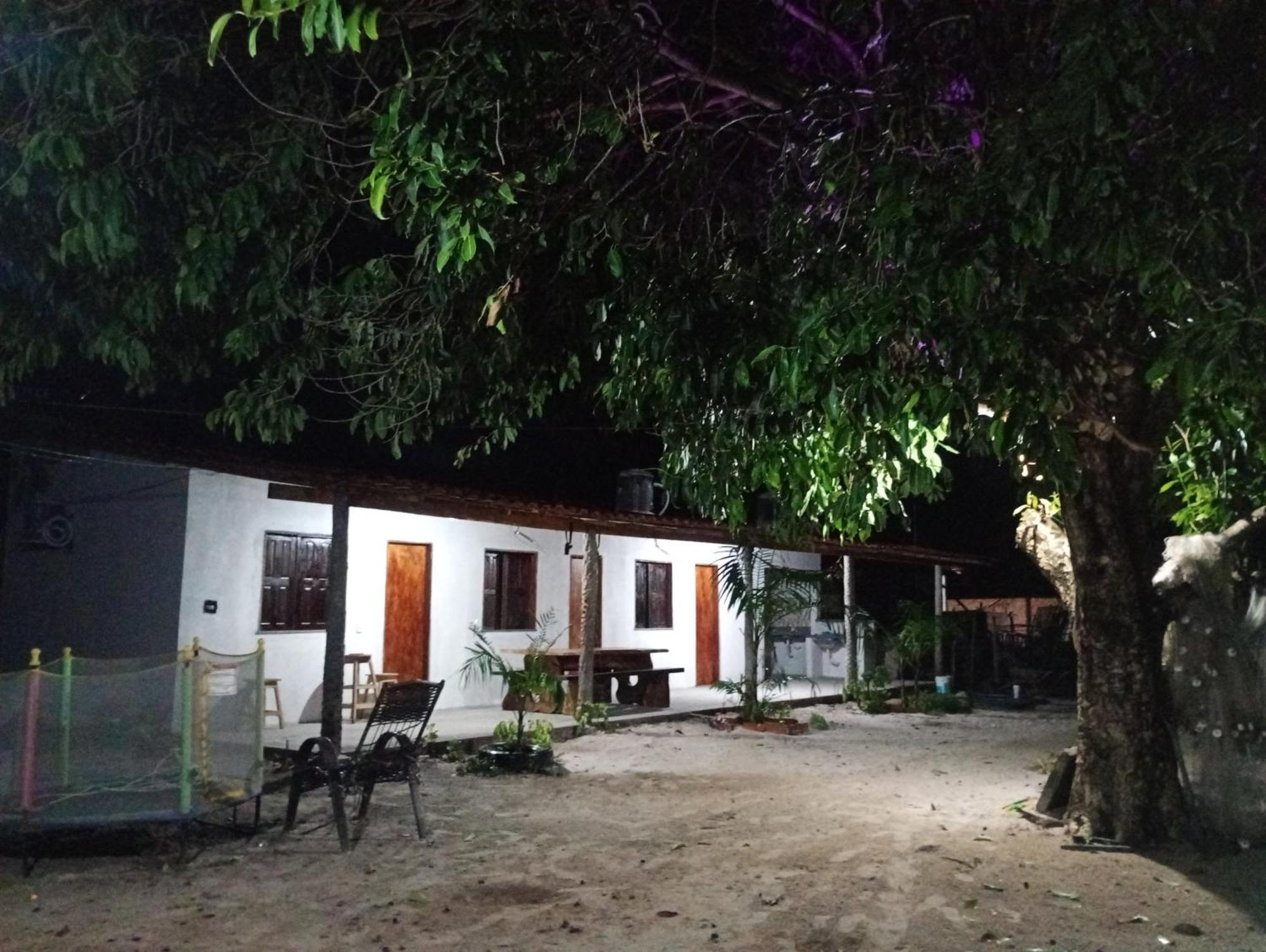 Hostel E Camping Na Rua Das Flores Santo Amaro do Maranhao Eksteriør billede