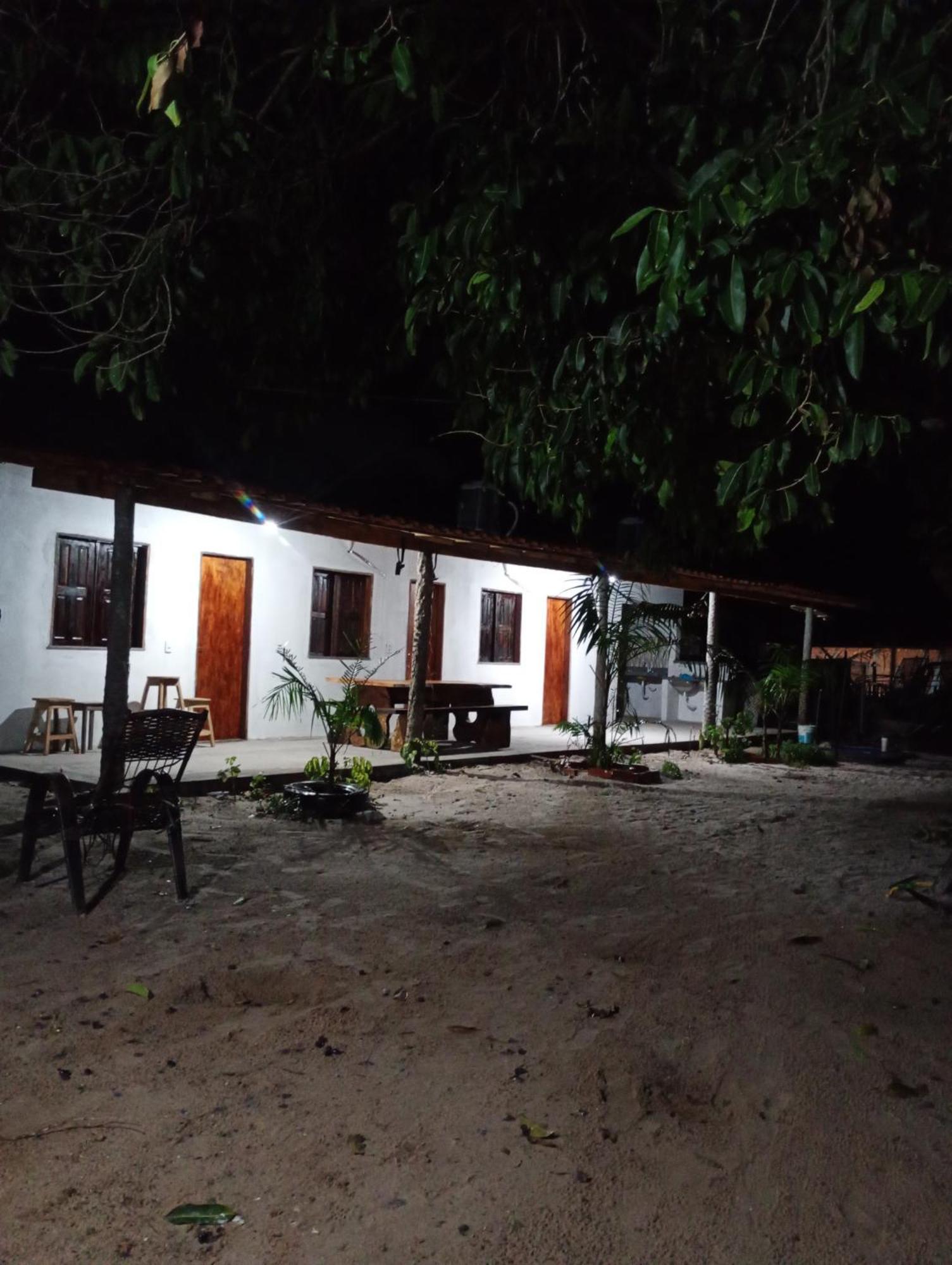 Hostel E Camping Na Rua Das Flores Santo Amaro do Maranhao Eksteriør billede